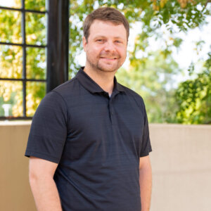 Dr. P. David Wallace, DVM, MS, DACVS-LA, a veterinarian at Waller Equine Hospital.
